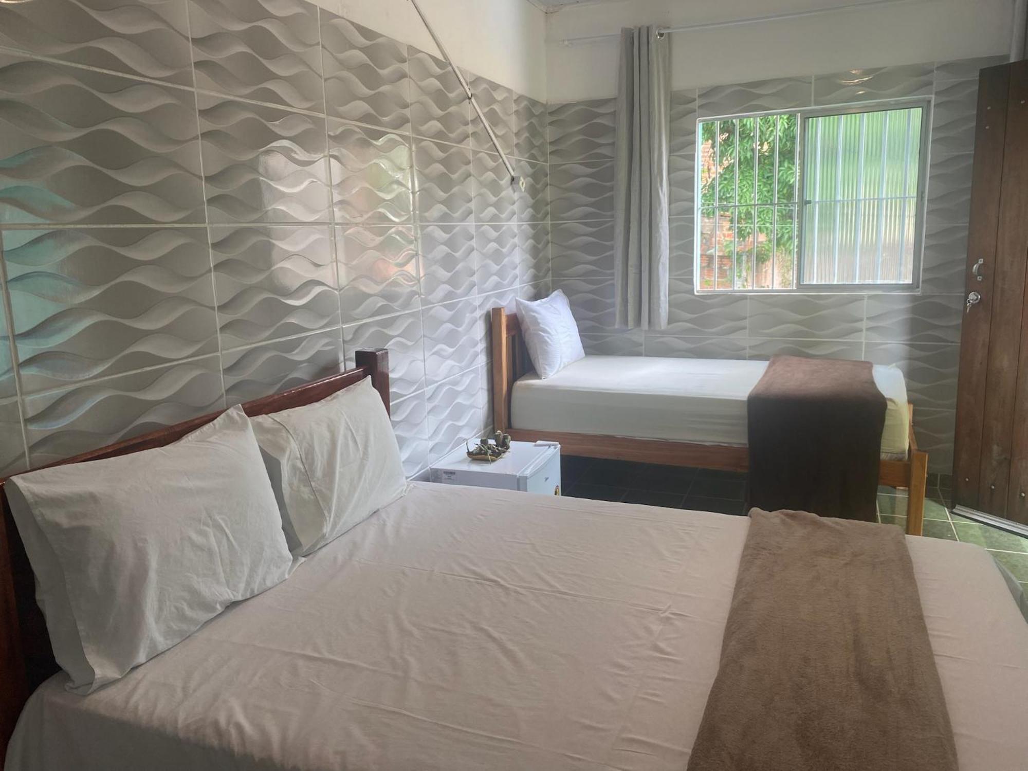 Multiverso Hostel เลนโซยส์ ภายนอก รูปภาพ