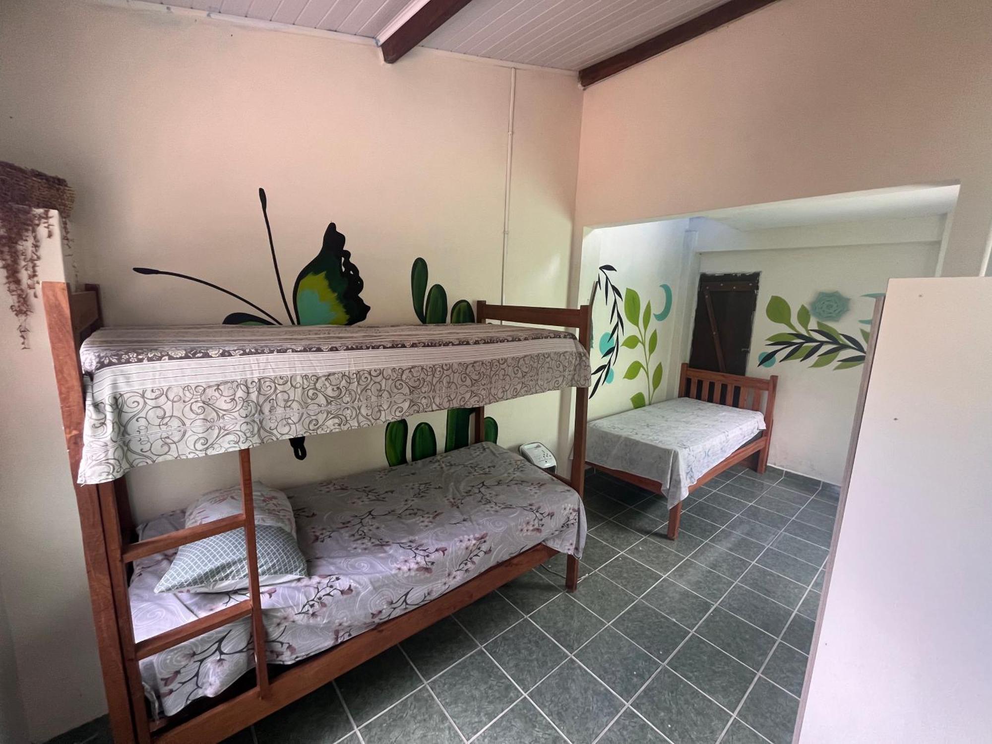 Multiverso Hostel เลนโซยส์ ภายนอก รูปภาพ